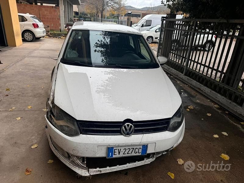 Usata VW Polo Comfortline 74 CV (54 kW) 2014 Bianco Berlina