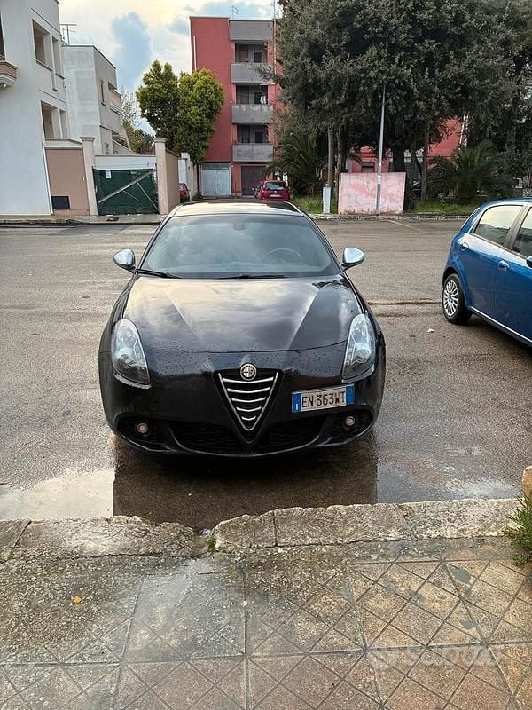 Usata Alfa Romeo Giulietta 140 CV (102 kW) 2012 Nero Utilitaria