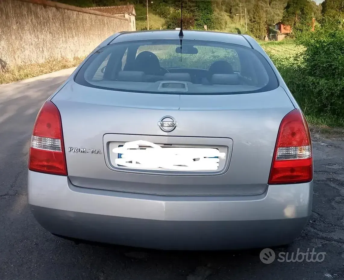Usata Nissan Primera 114 CV (83 kW) 2002 Grigio Berlina