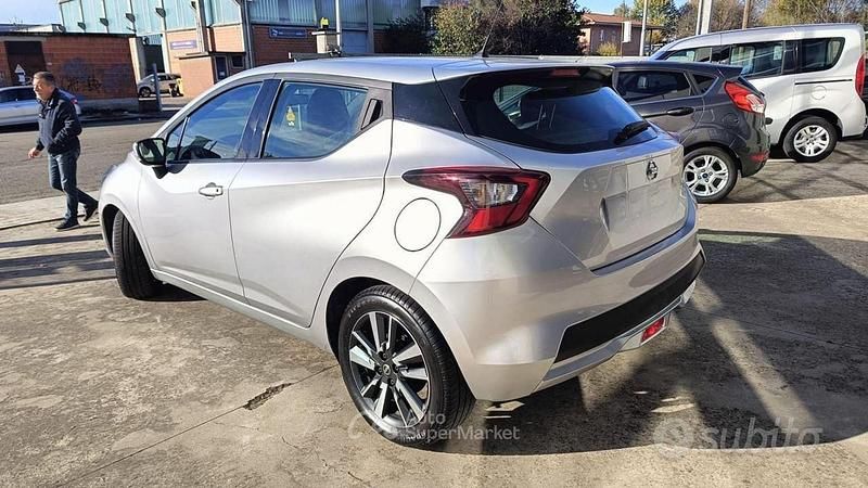 Usata Nissan Micra Acenta 90 CV (66 kW) 2017 Argento Utilitaria