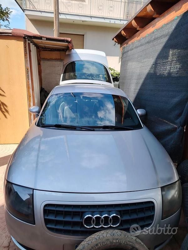 Usata Audi TT 180 CV (132 kW) 1999 Grigio Coupé