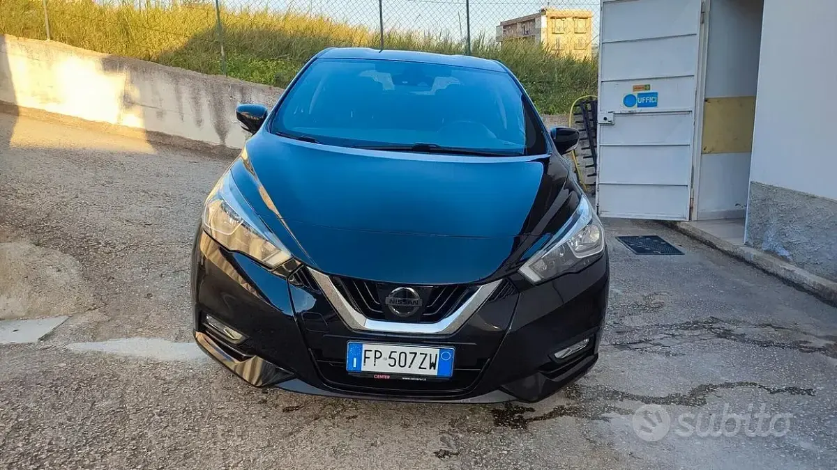 Usata Nissan Micra Visia 71 CV (52 kW) 2018 Nero Utilitaria