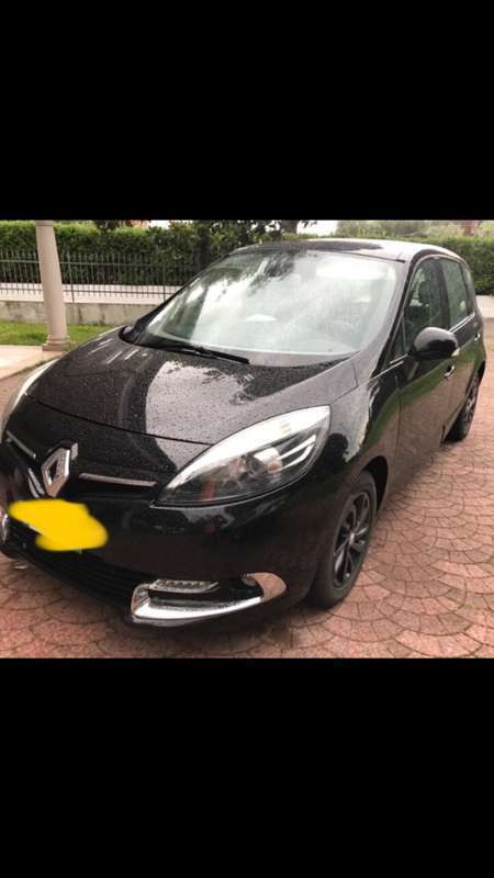 Usato 2014 Renault Scénic III 1.5 Diesel 110 CV (6.000 €)