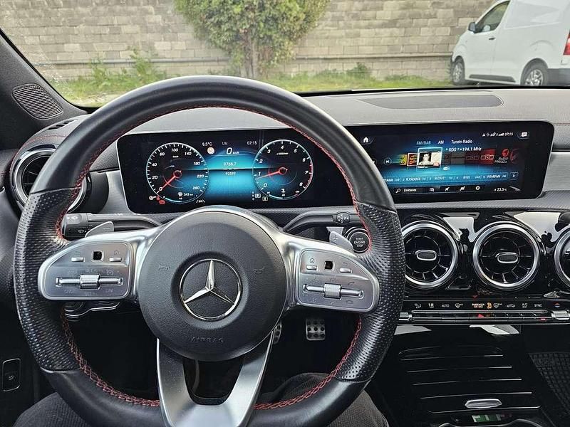 Usata Mercedes CLA200 Premium 163 CV (119 kW) 2019 Bianco Coupé