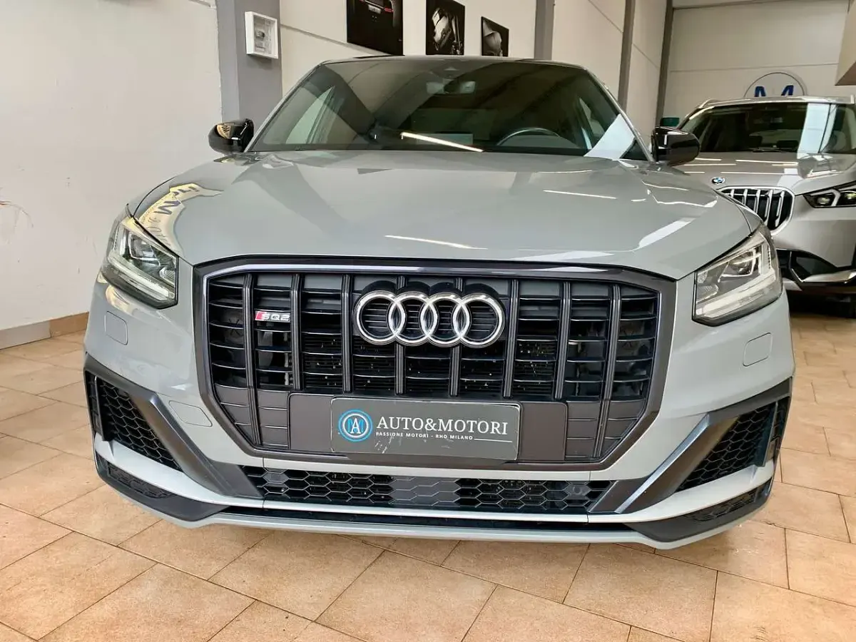Usata Audi SQ2 Ambiente 300 CV (220 kW) 2019 Grigio quantum SUV