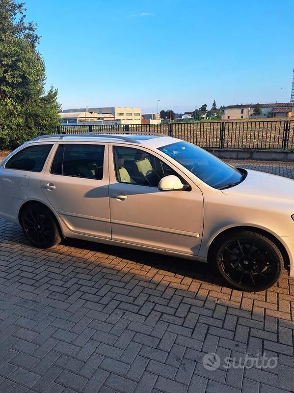 Usata Skoda Octavia 170 CV (125 kW) 2010 Bianco Station wagon