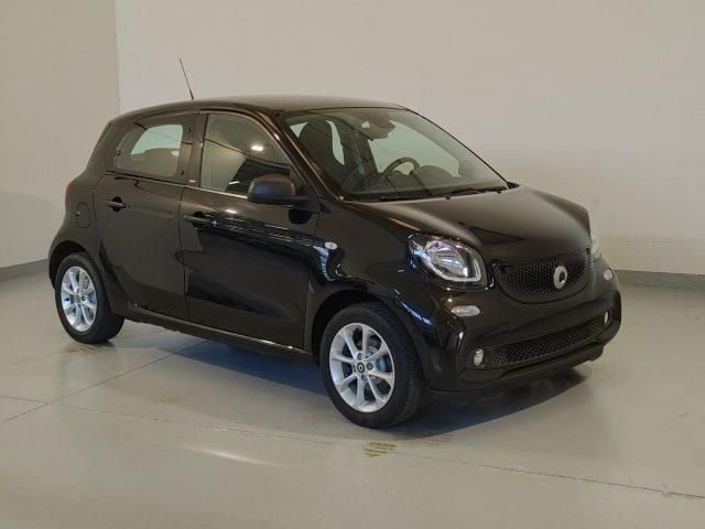 Nero Usata 2016 Smart ForFour Passion Due volumi | 9000 € (Ottimo prezzo) - Immagine 1/4