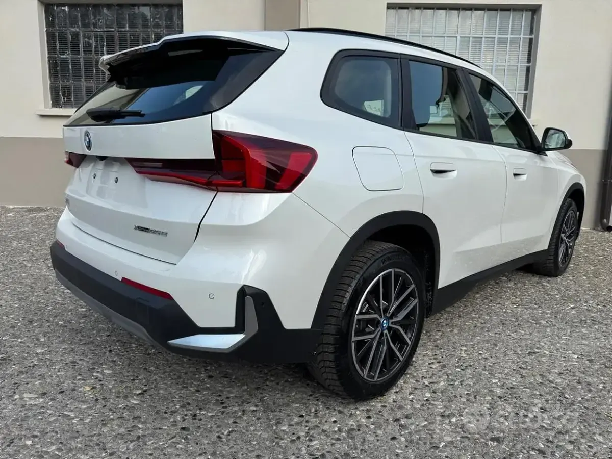 Usata BMW X1 136 CV (100 kW) 2024 Bianco SUV