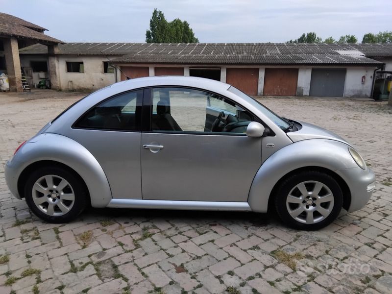Usata VW Beetle 2003 Grigio Utilitaria