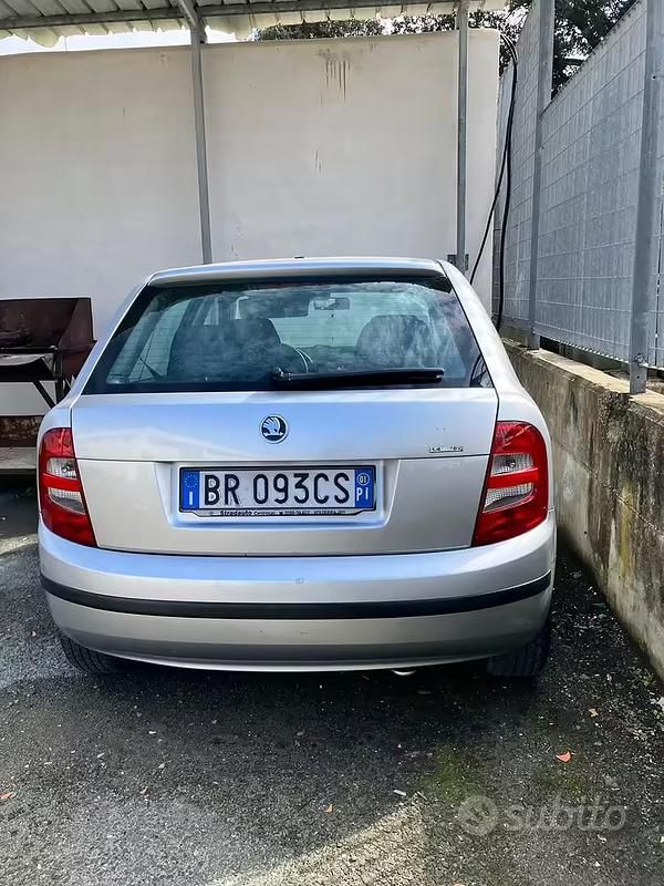 Usata Skoda Fabia 101 CV (74 kW) 2001 Grigio Berlina