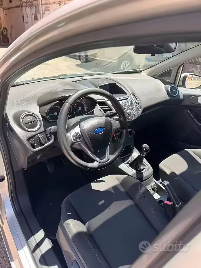 Usata Ford Fiesta 75 CV (55 kW) 2016 Utilitaria