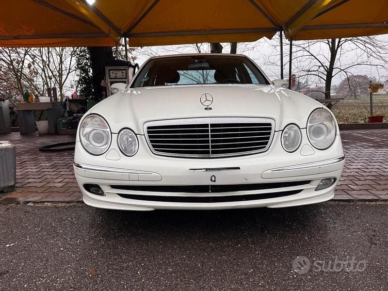 Bianco Usata 2006 Mercedes E280 Avantgarde Berlina | 3500 € (Super prezzo) - Immagine 1/4