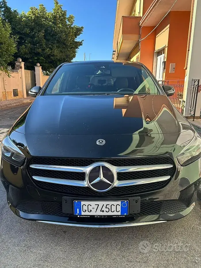 Usata Mercedes B200 2019 Nero Utilitaria