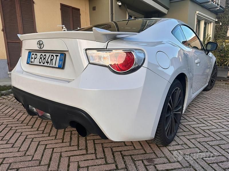 Usata Toyota GT86 GT 200 CV (147 kW) 2013 Bianco Coupé