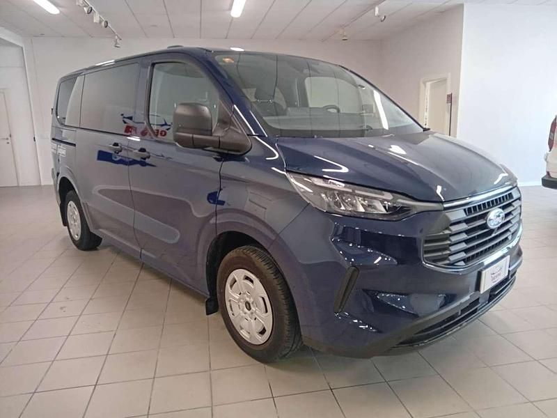 Usata Ford Transit Custom Trend 150 CV (110 kW) 2024 Blu/azzurro Station wagon