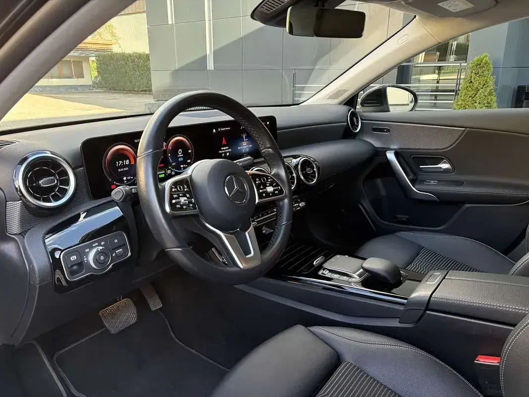 Usata Mercedes A250 160 CV (117 kW) 2022 Nero Utilitaria