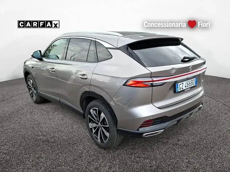 Usata MG HS Luxury 170 CV (125 kW) 2025 Argento SUV