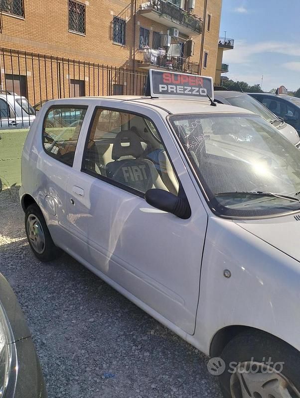 Käytetty Fiat 600 54 HP (39 kW) 2007 Valkoinen Viistoperä