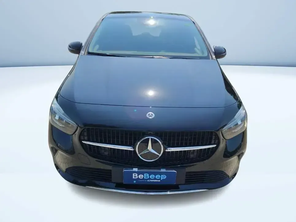 Usata Mercedes B180 Advanced 116 CV (85 kW) 2024 Nero Utilitaria