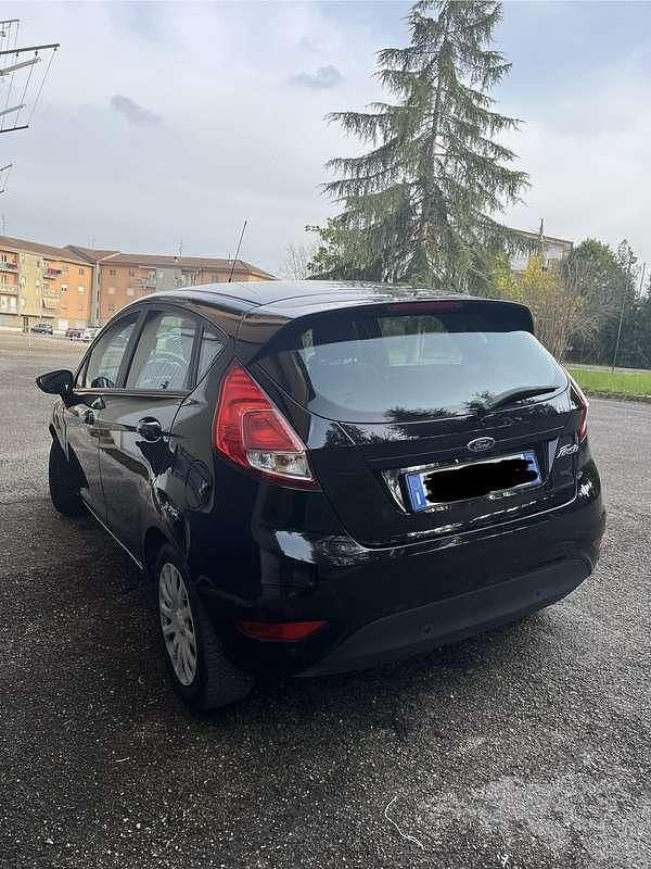 Usata Ford Fiesta Business Edition 75 CV (55 kW) 2016 Berlina
