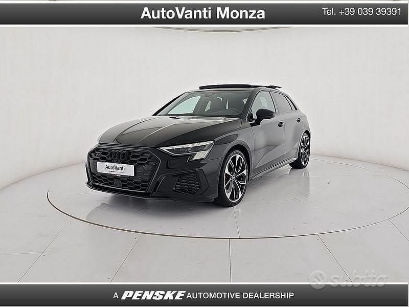 Nero Usata 2023 Audi A3 Sport Tre volumi | 39.890 € (Buon prezzo) - Immagine 1/4