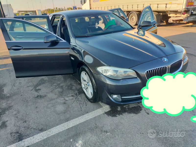 Nero Usata 2013 BMW 525 Station wagon | 9500 € (Buon prezzo) - Immagine 1/4