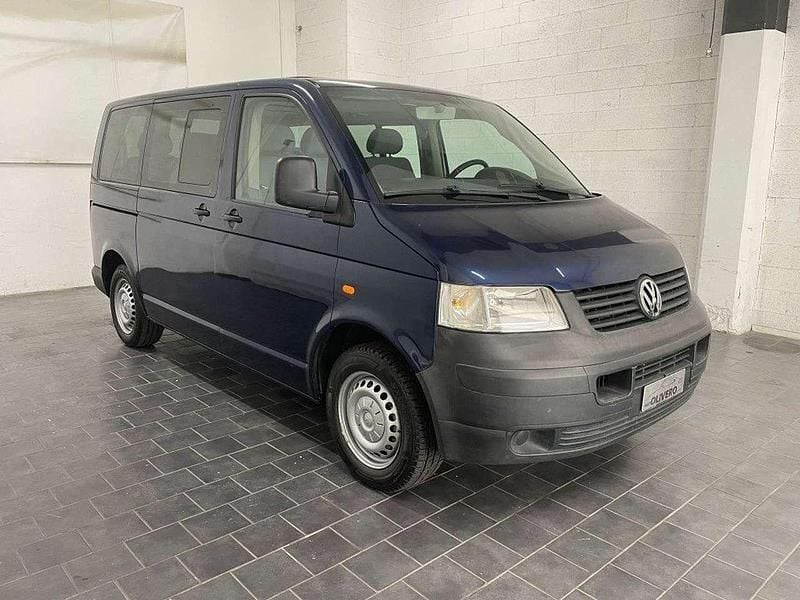 Blu Usata 2004 VW Caravelle Monovolume | 10.950 € (Buon prezzo) - Immagine 1/4