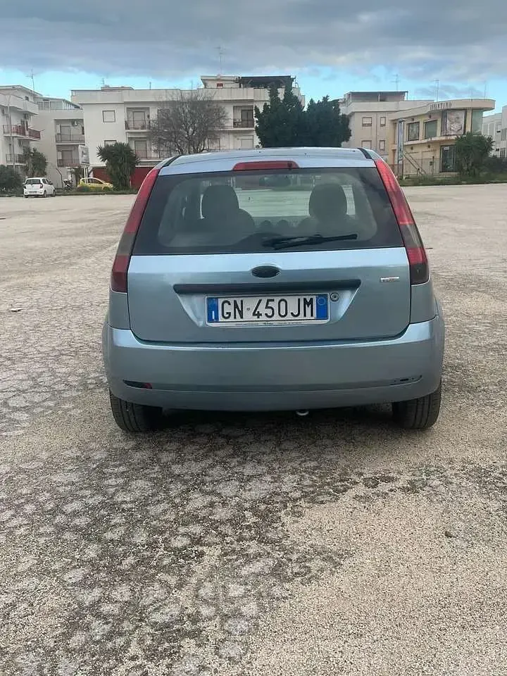Begagnad Ford Fiesta Zetec 68 HK (50 kW) 2004 Other Halvkombi