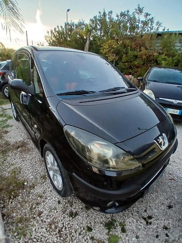 Usata Peugeot 1007 2009 Monovolume