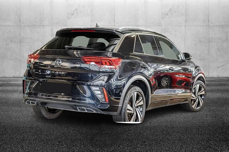 Usata VW T-Roc R-line 150 CV (110 kW) 2023 Nero metallizzato SUV