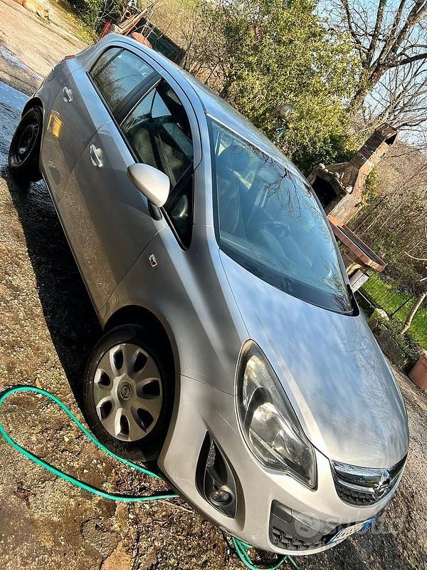 Usata Opel Corsa 85 CV (62 kW) 2014 Utilitaria