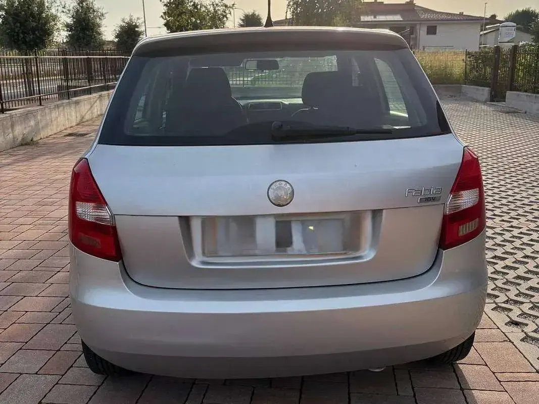 Usata Skoda Fabia Style 86 CV (63 kW) 2009 Grigio Berlina