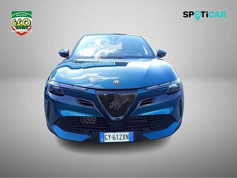 Käytetty Alfa Romeo Junior 136 HP (100 kW) 2025 Sininen Katumaasturi