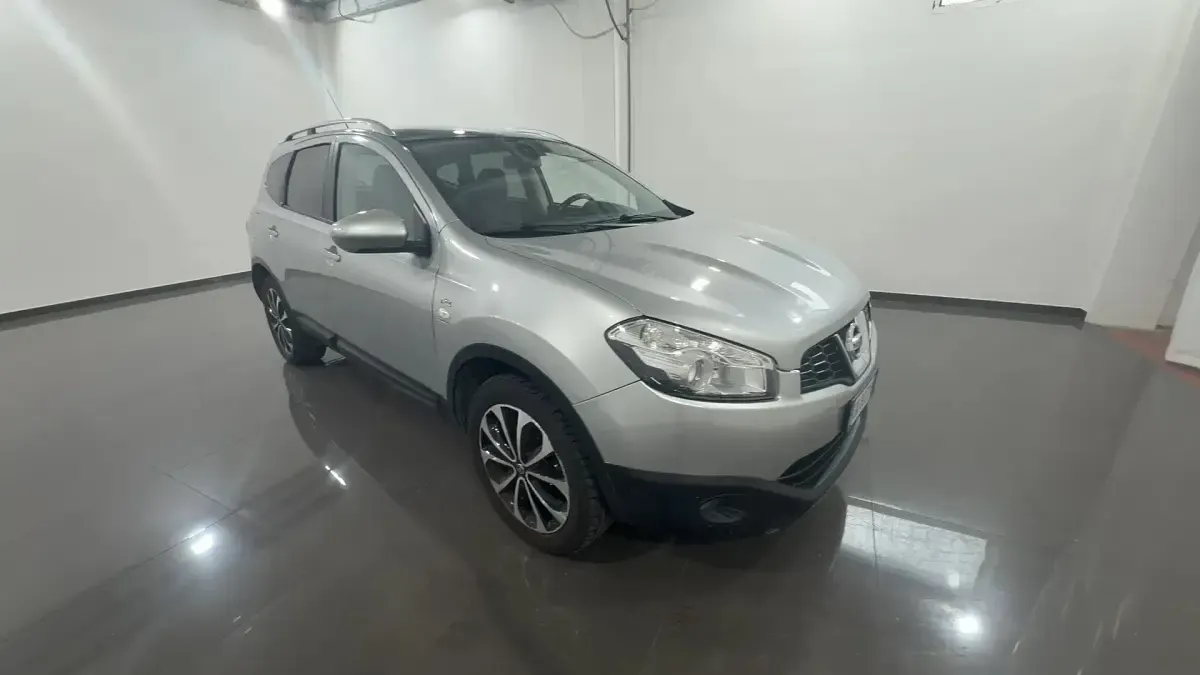 Usata Nissan Qashqai +2 N-Connecta 110 CV (80 kW) 2011 Grigio argento SUV