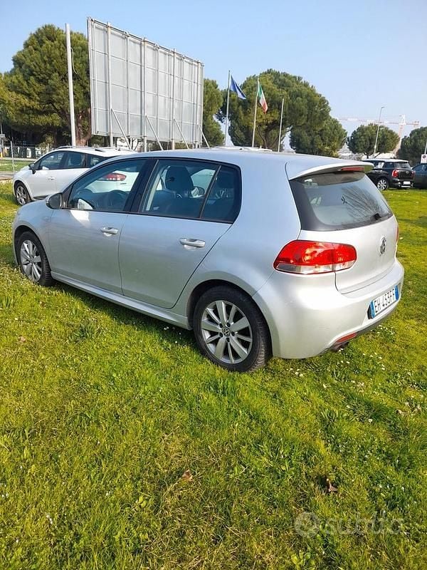 Usata VW Golf VI Highline 122 CV (89 kW) 2011 Grigio Utilitaria