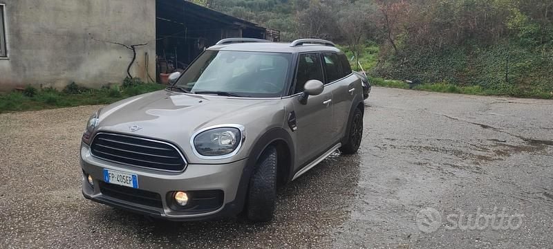 Usata Mini Cooper D Countryman 115 CV (84 kW) 2018 Grigio SUV