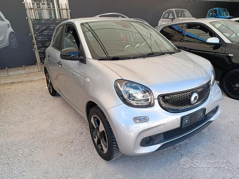 Usata Smart ForFour Passion 71 CV (52 kW) 2018 Grigio Utilitaria