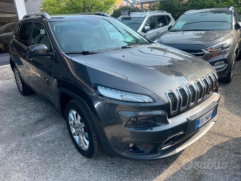 Usata Jeep Cherokee Limited 200 CV (147 kW) 2016 Grigio SUV
