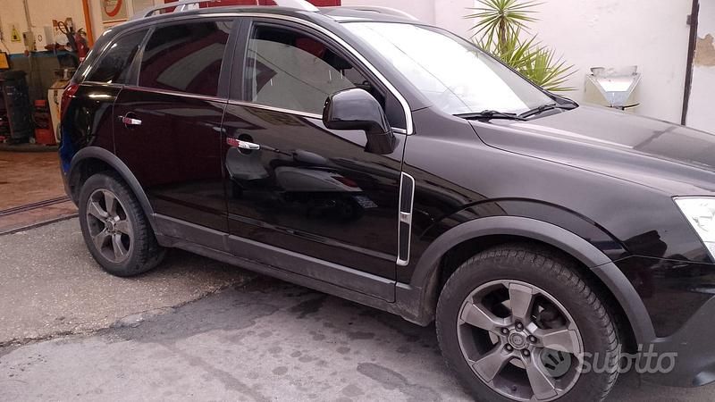 Usata Opel Antara 150 CV (110 kW) 2008 Nero SUV