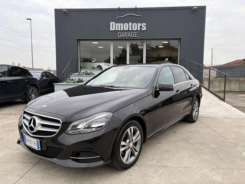 Usata Mercedes E220 Premium 170 CV (125 kW) 2014 Nero Berlina