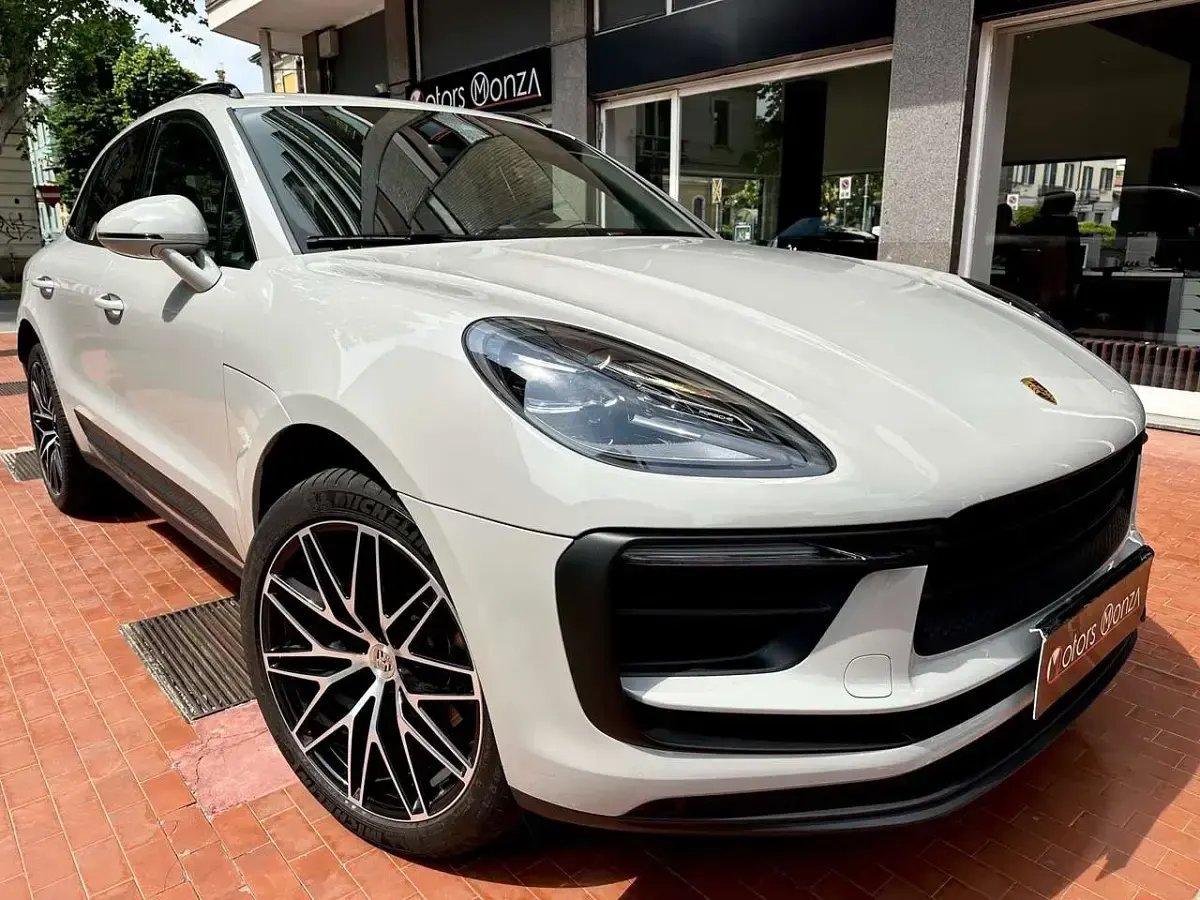 Usata Porsche Macan 265 CV (194 kW) 2022 Grigio SUV