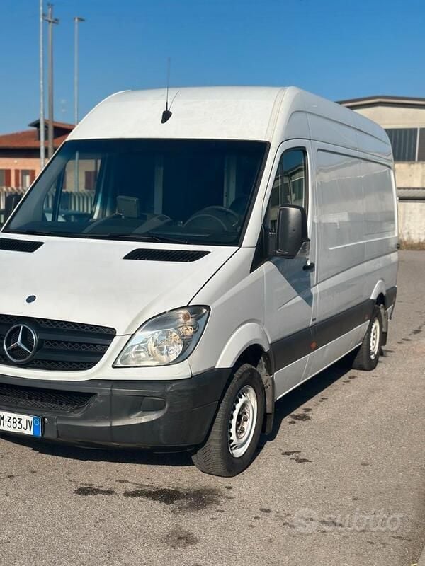 Bianco Usata 2012 Mercedes Sprinter Furgone | 10.500 € - Immagine 1/4