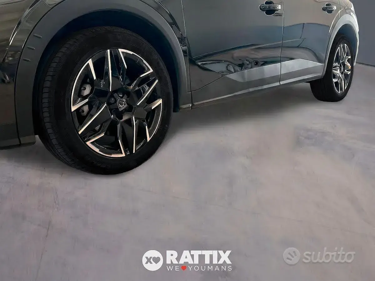 Usata Peugeot 5008 GTi 145 CV (106 kW) 2025 Grigio SUV