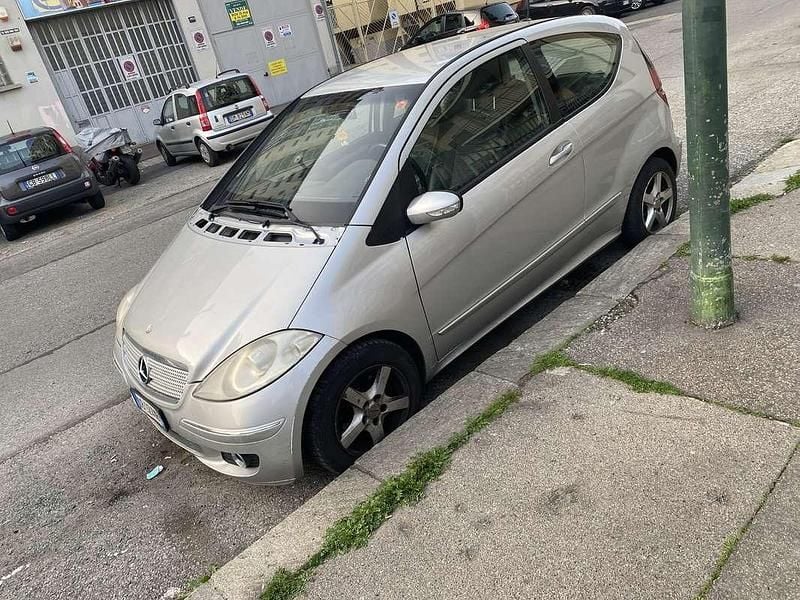 Usata Mercedes A180 Elegance 122 CV (89 kW) 2006 Coupé