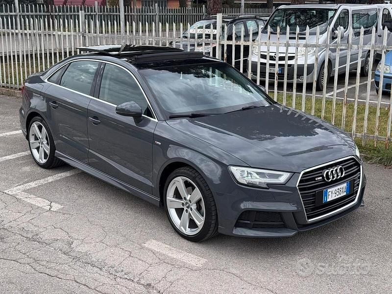Grigio Usata 2020 Audi A3 Admired Tre volumi | 21.600 € (Buon prezzo) - Immagine 1/4