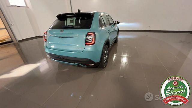 Usata Fiat 600 Pop 101 CV (74 kW) 2024 Blu/azzurro(met.) SUV