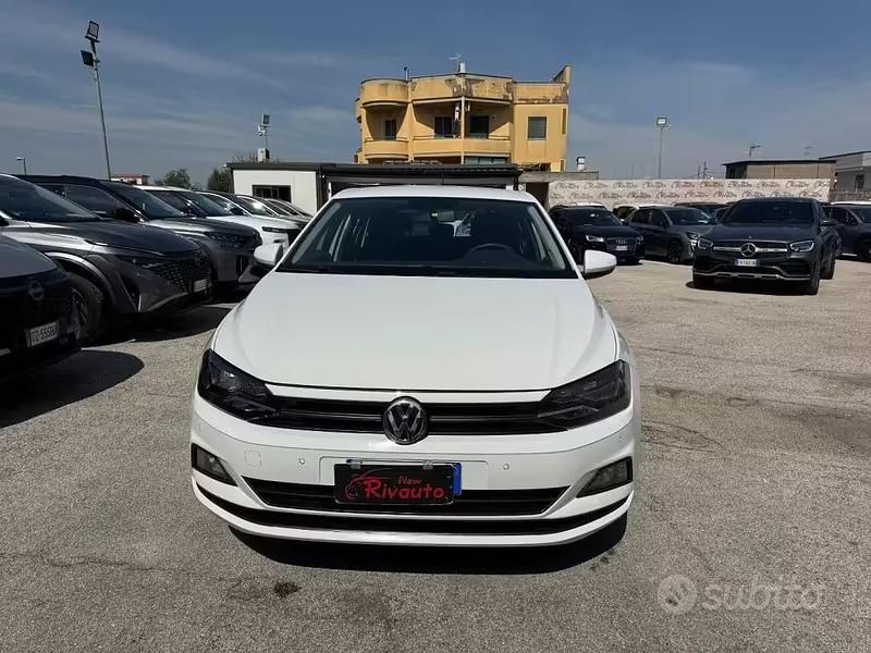 Usata VW Polo Comfortline 65 CV (47 kW) 2018 Bianco Utilitaria
