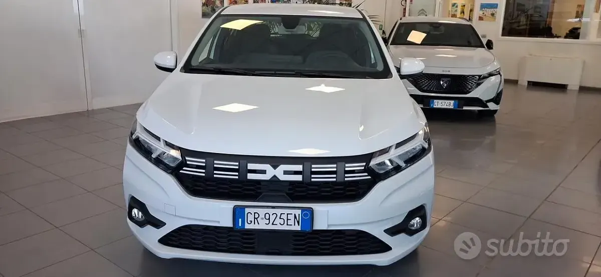 Usata Dacia Sandero Comfort 66 CV (48 kW) 2024 Bianco Berlina