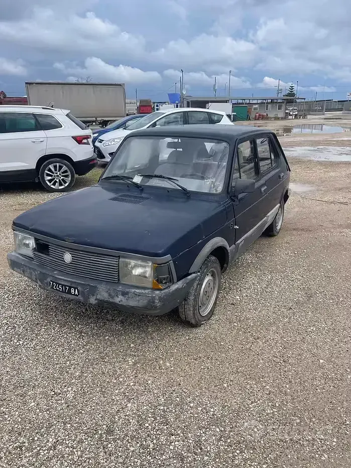 Usata Fiat 127 50 CV (36 kW) 1983 Blu Utilitaria