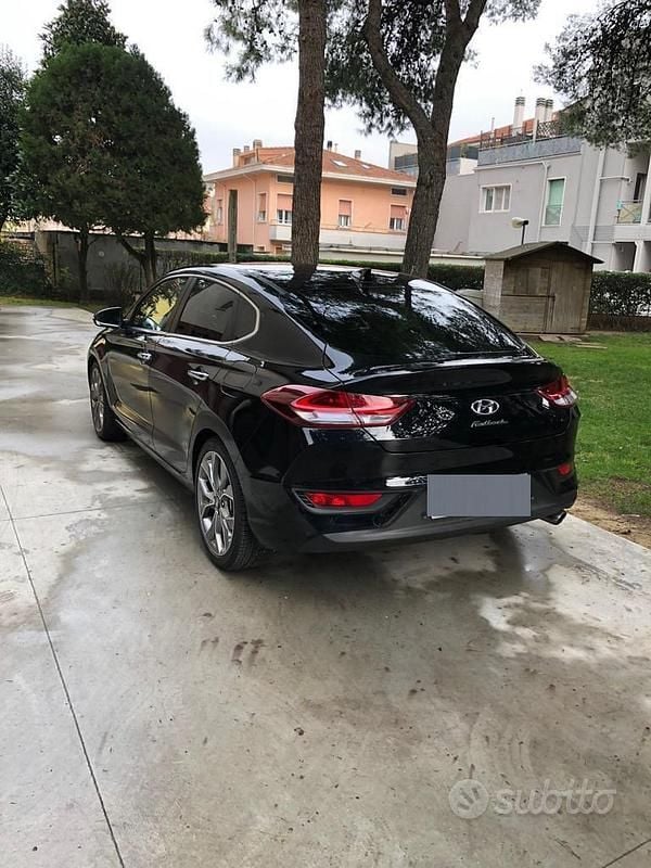 Usata Hyundai i30 140 CV (102 kW) 2018 Nero Berlina